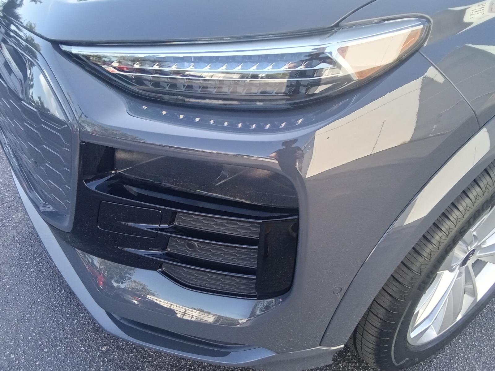 2025 Audi Q6 e-tron Premium Plus