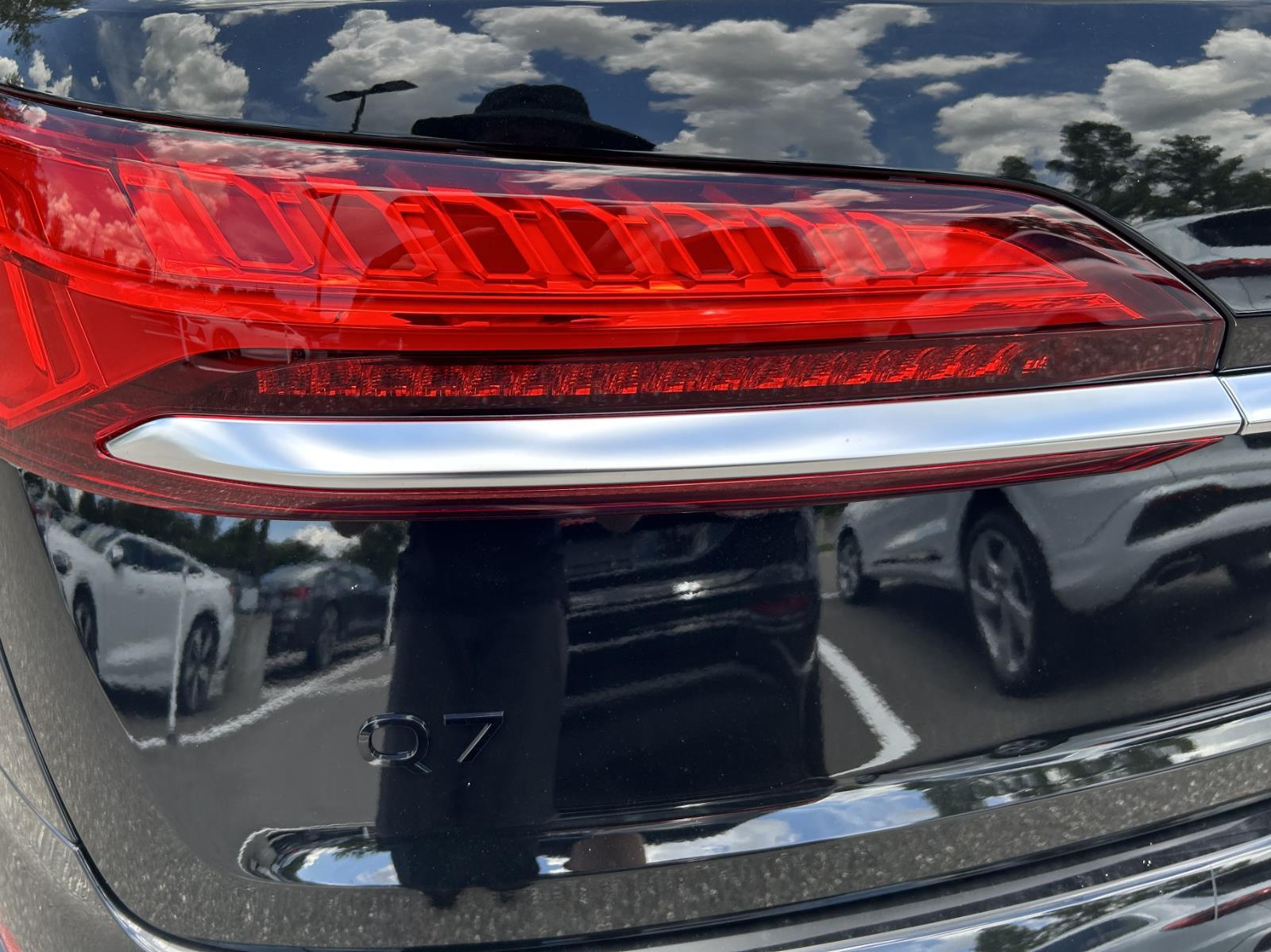 2025 Audi Q7 Premium Plus