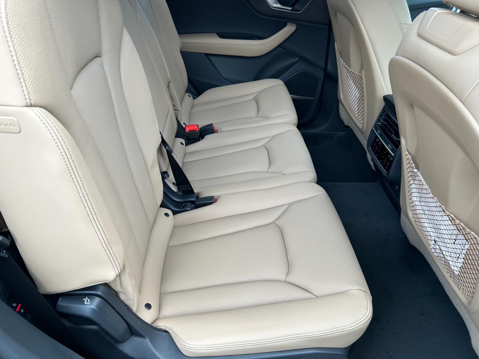 2025 Audi Q7 Premium Plus