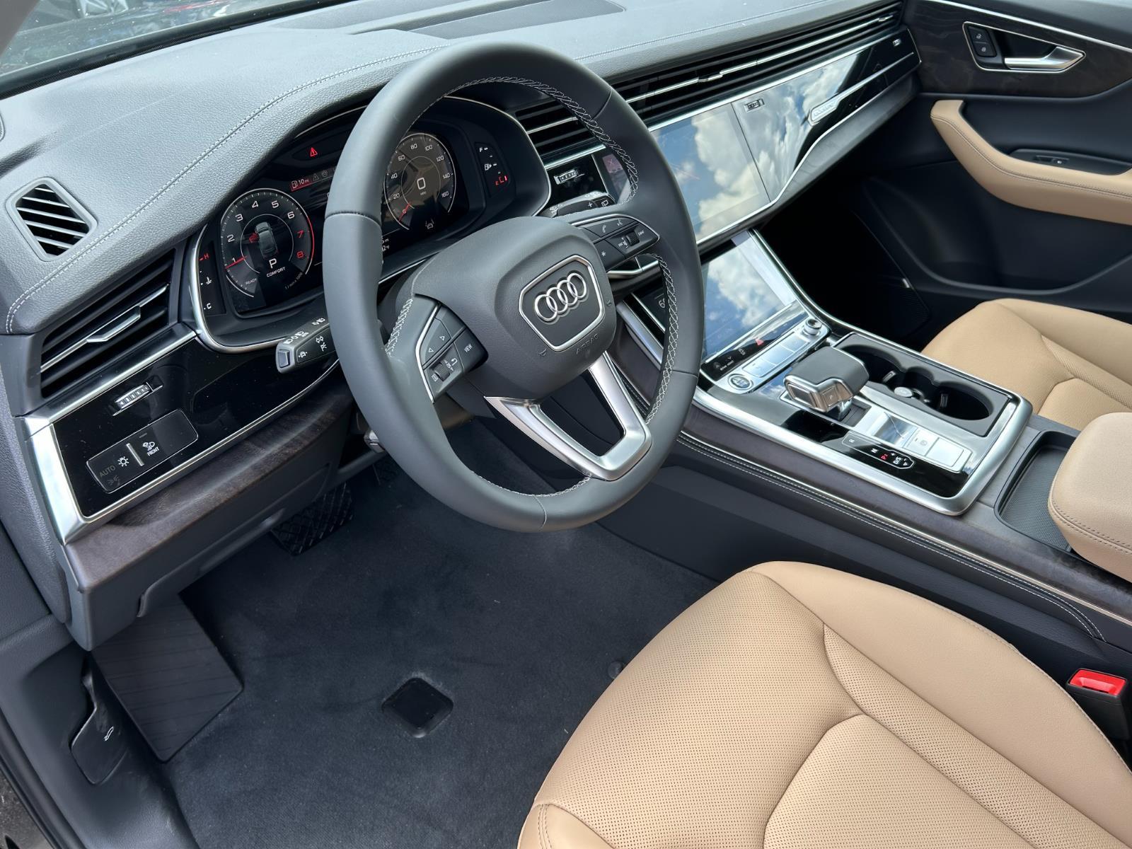 2025 Audi Q7 Premium Plus