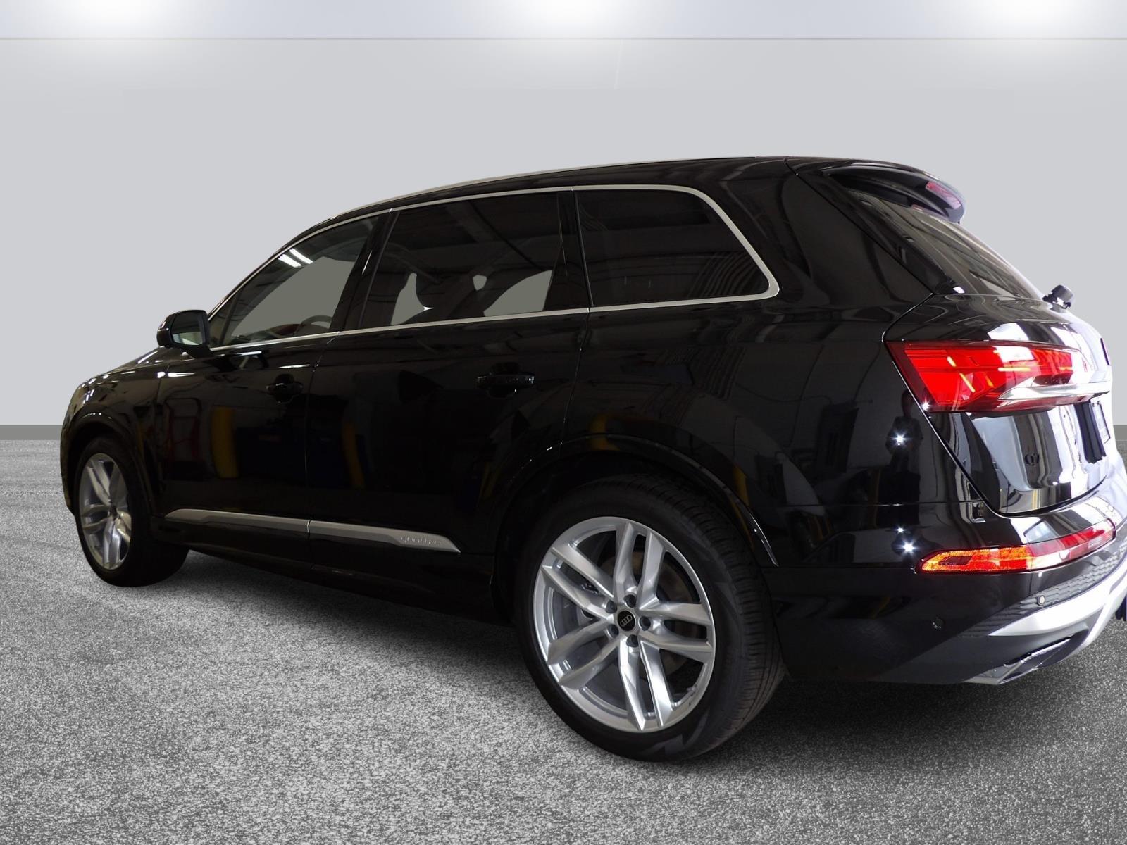 2025 Audi Q7 Premium Plus
