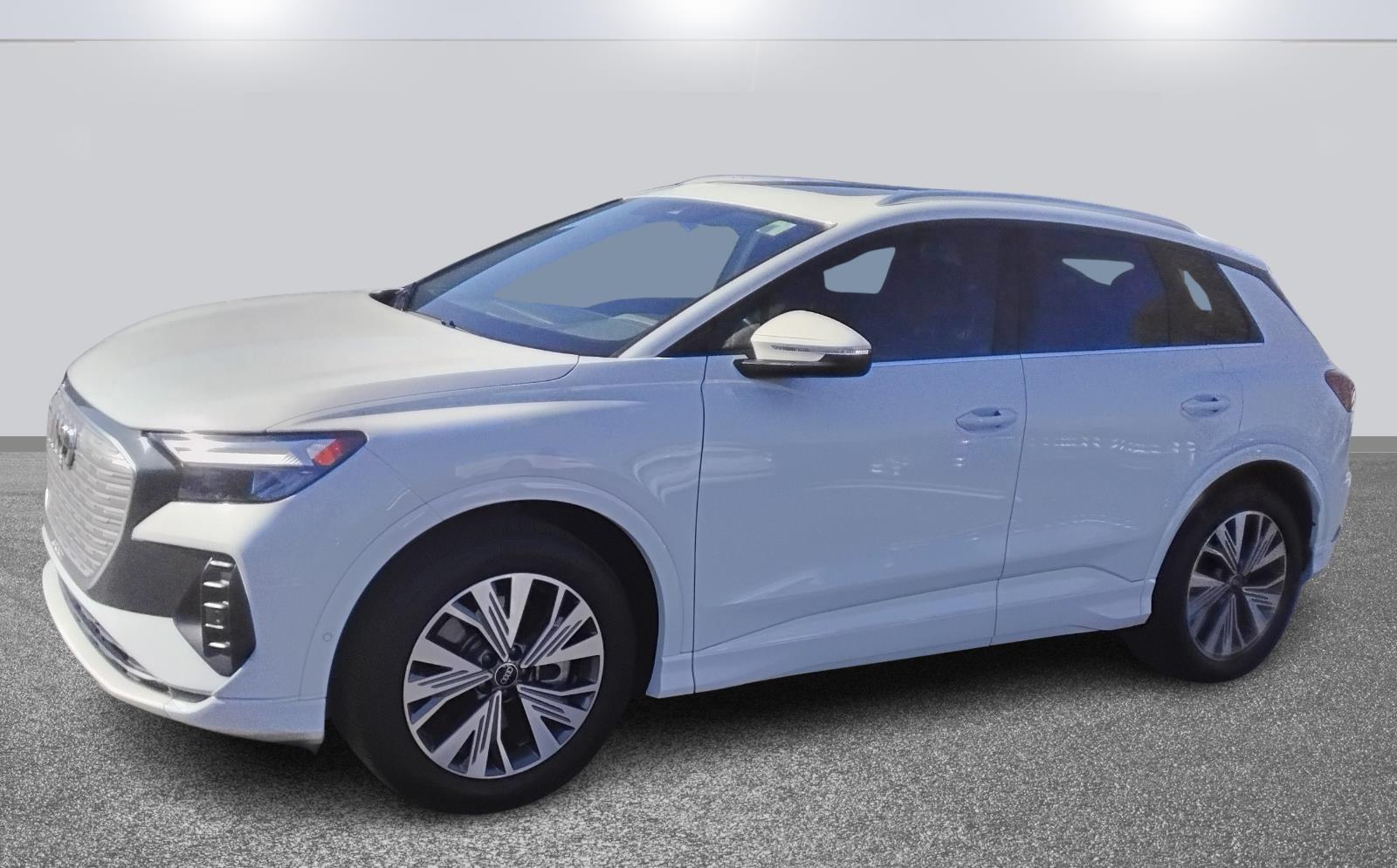 2024 Audi Q4 e-tron Premium Plus