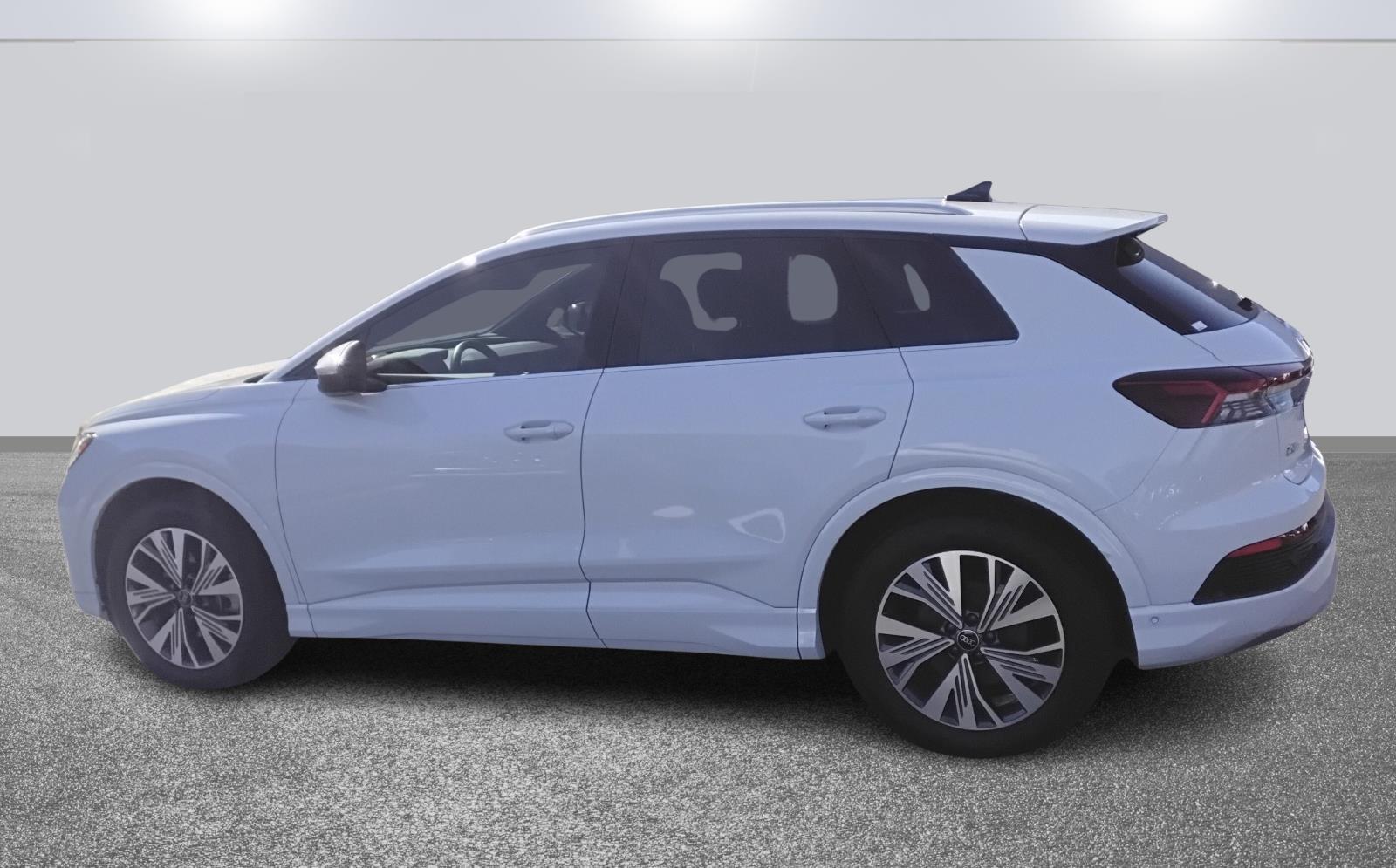 2024 Audi Q4 e-tron Premium Plus