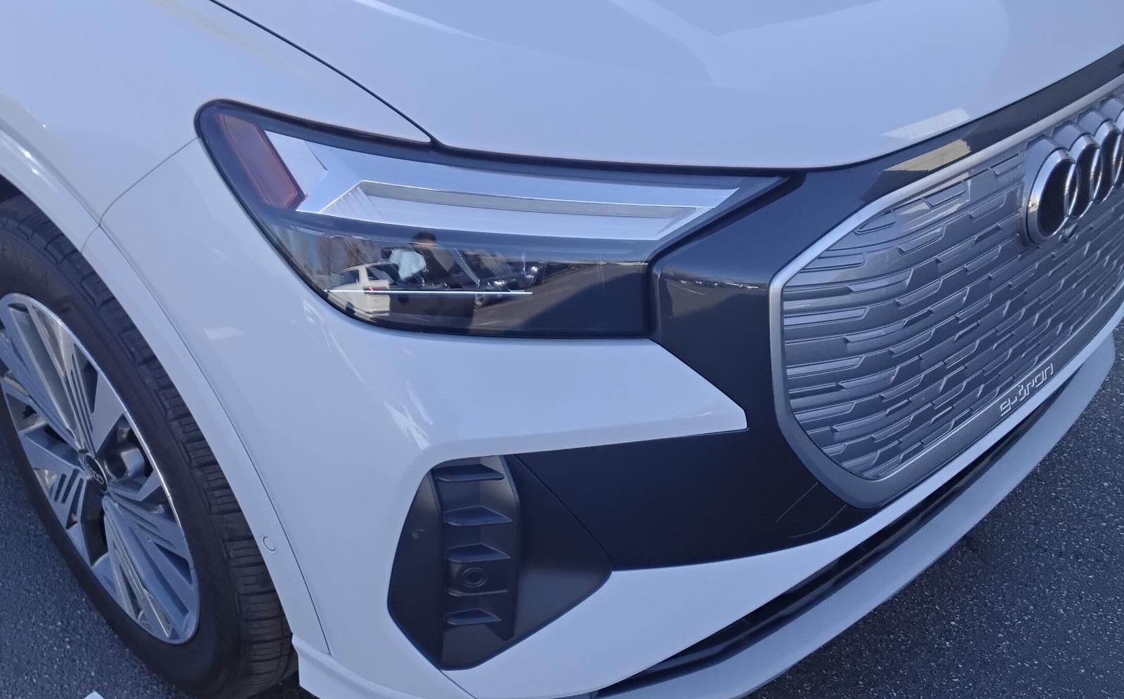 2024 Audi Q4 e-tron Premium Plus