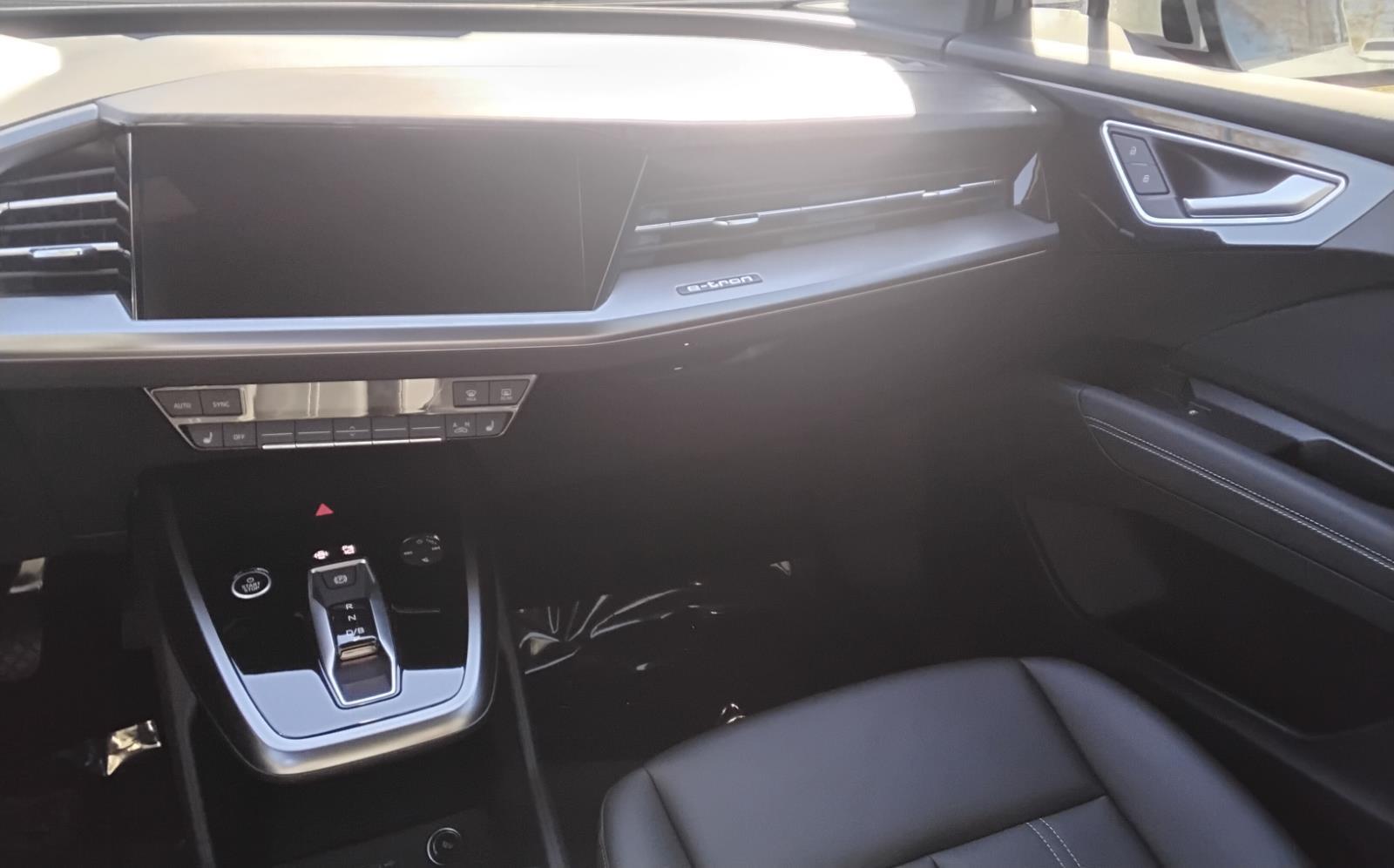 2024 Audi Q4 e-tron Premium Plus