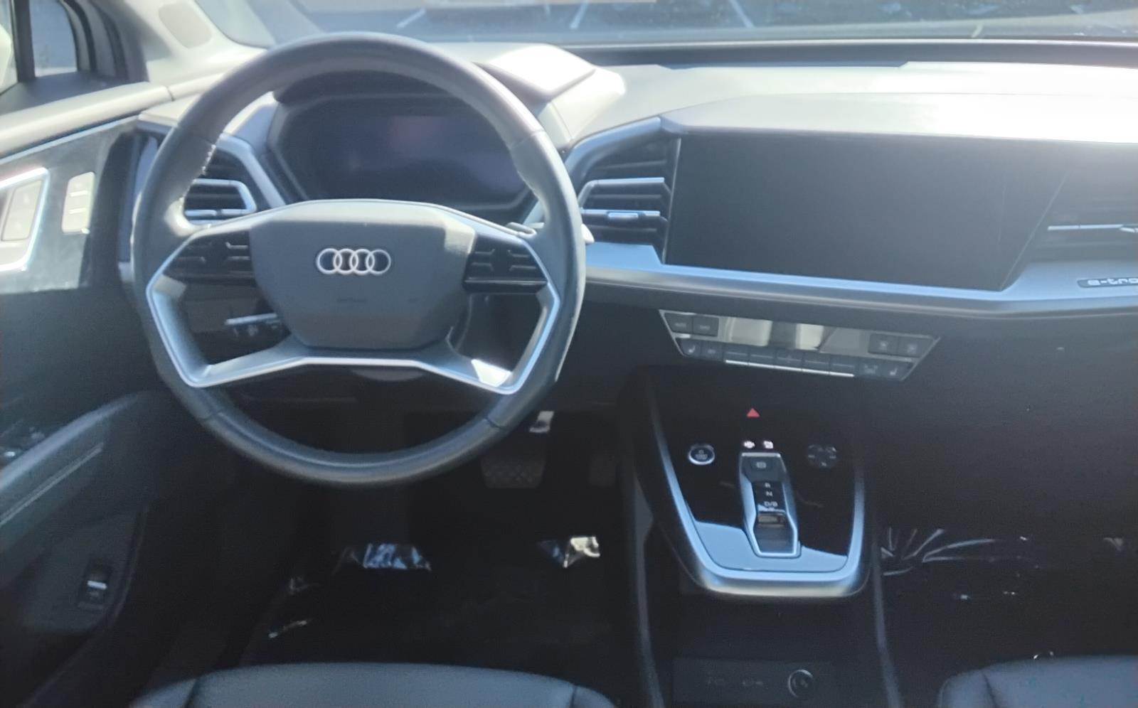 2024 Audi Q4 e-tron Premium Plus