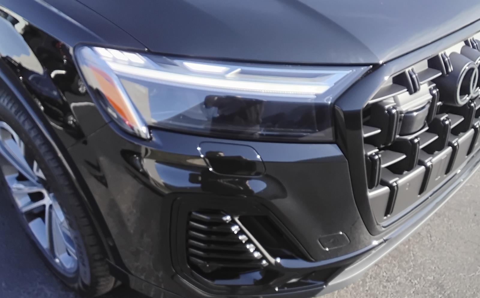 2026 Audi Q7 Premium