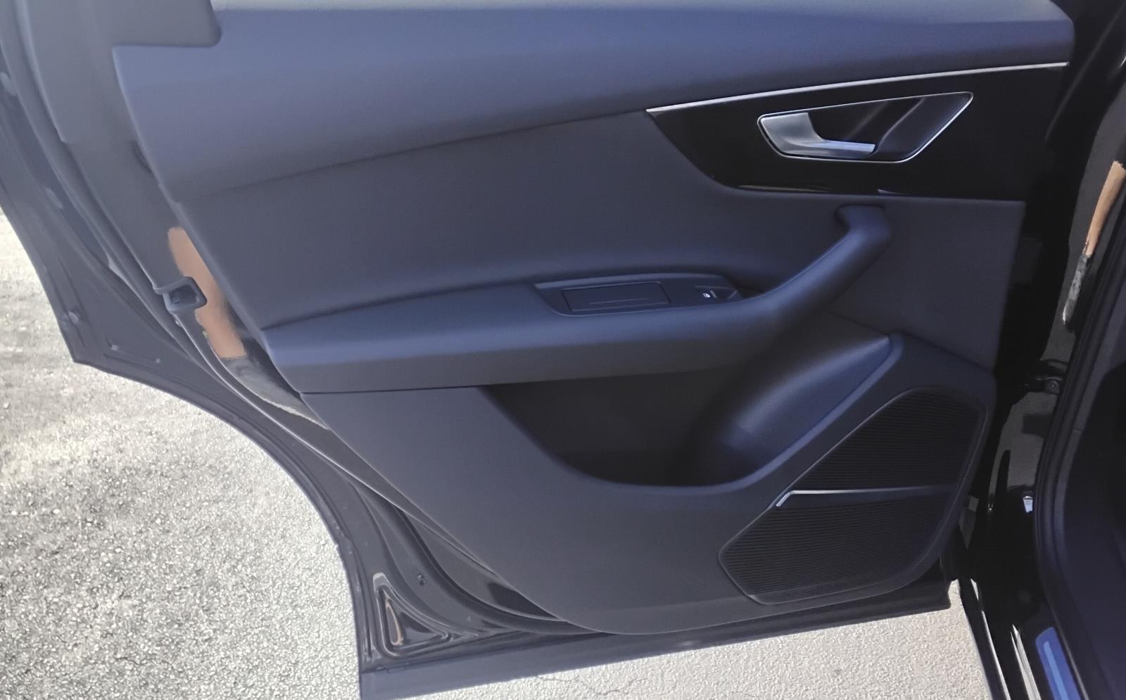 2026 Audi Q7 Premium