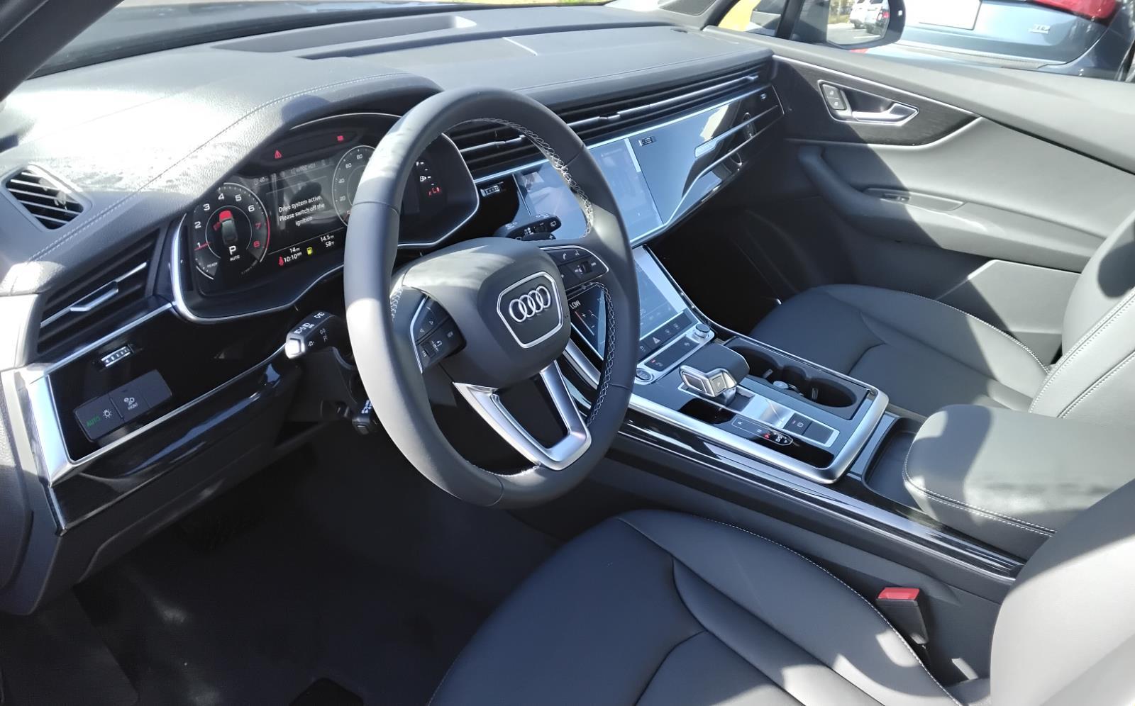 2026 Audi Q7 Premium