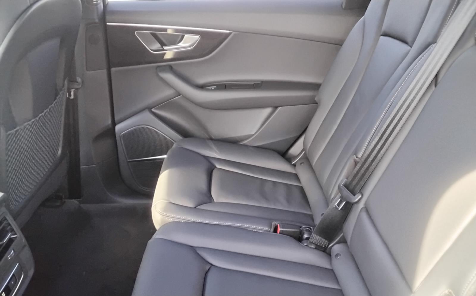 2026 Audi Q7 Premium