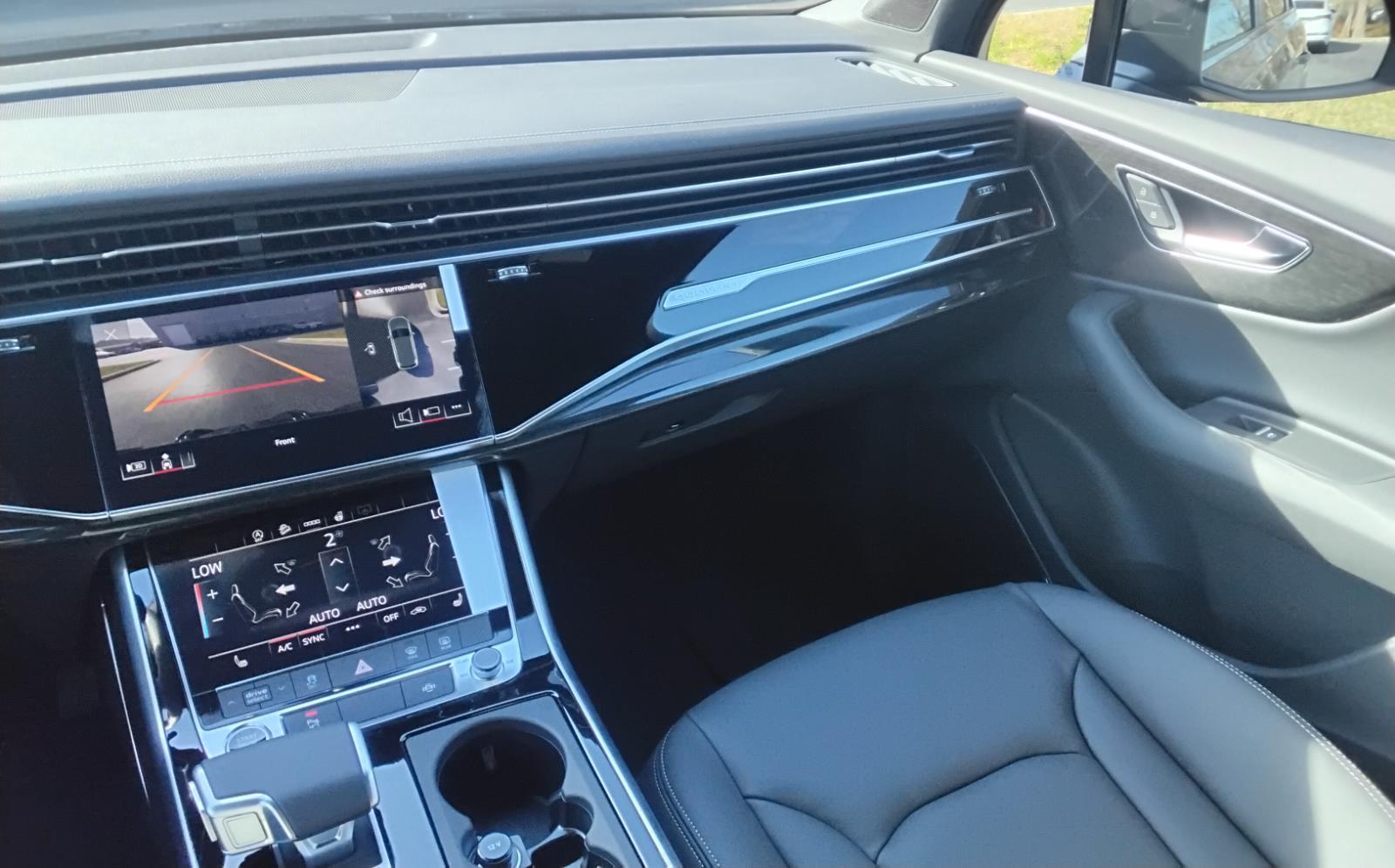 2026 Audi Q7 Premium