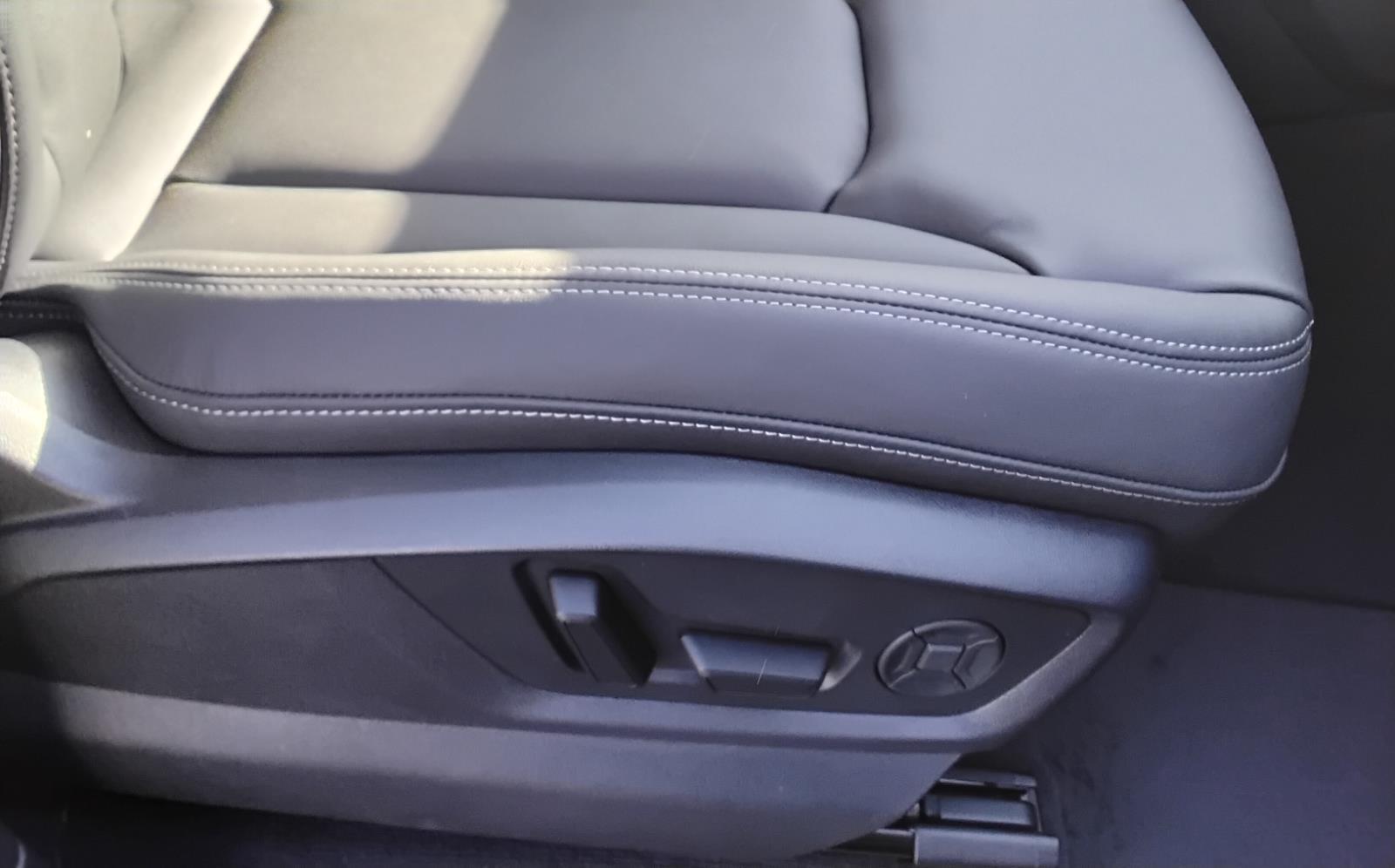 2026 Audi Q7 Premium