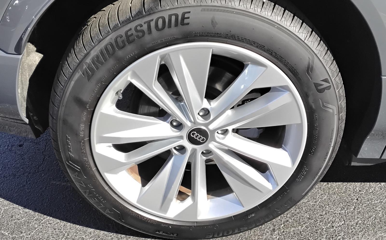 2025 Audi Q6 e-tron Premium Plus