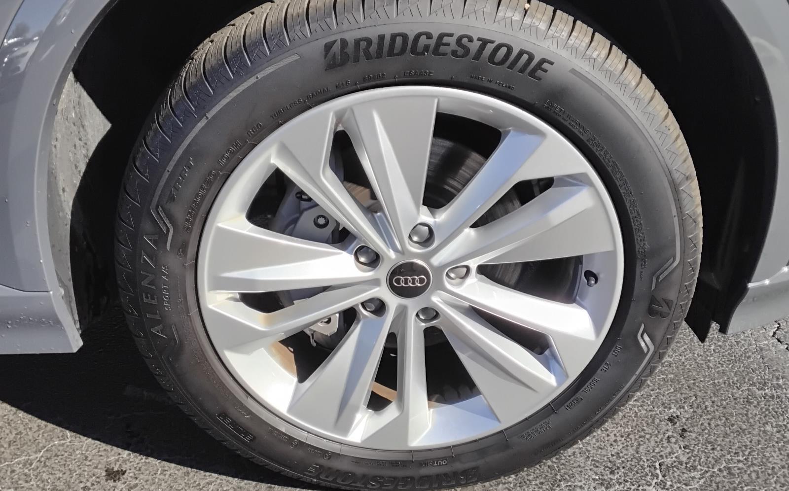 2025 Audi Q6 e-tron Premium Plus