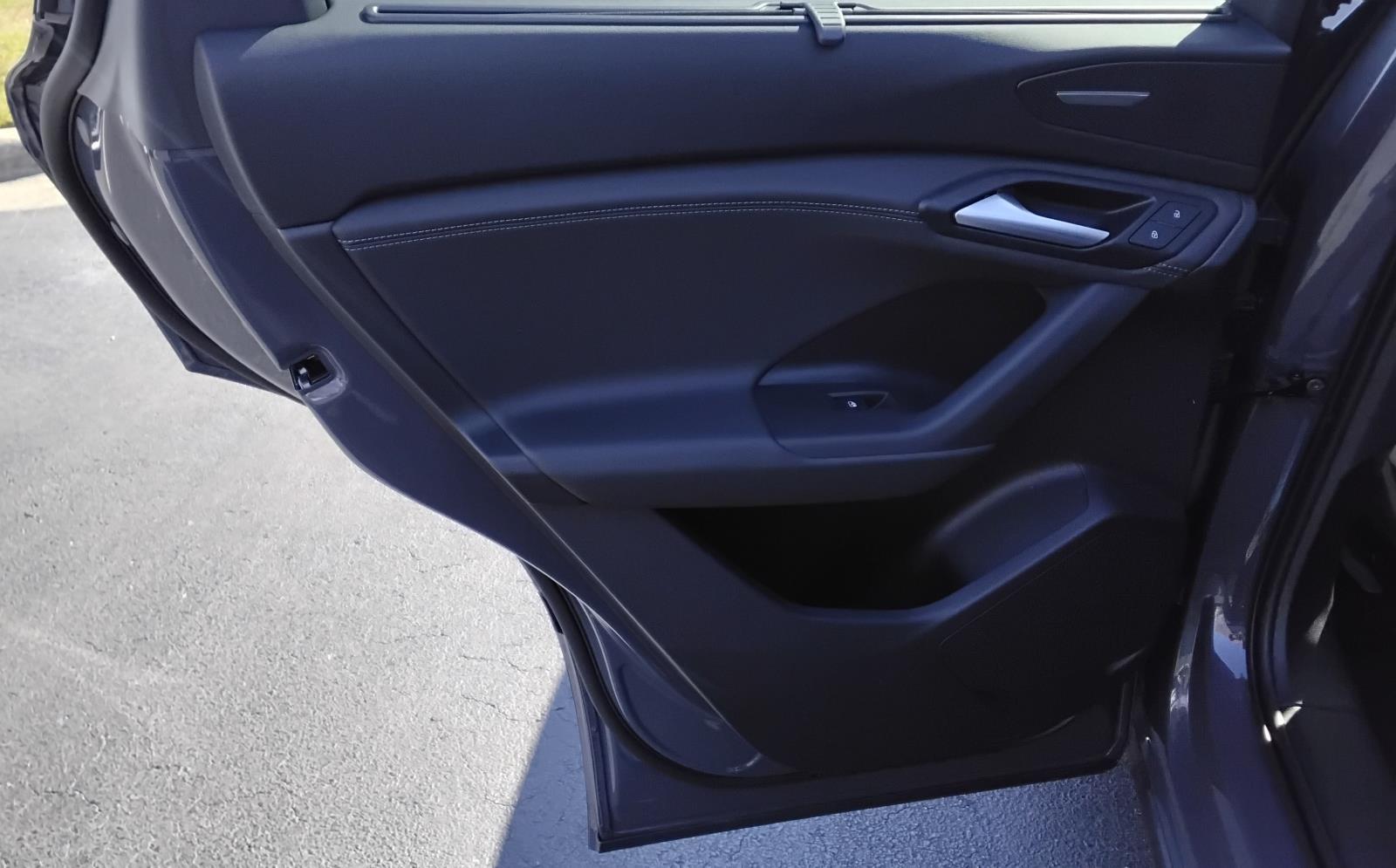 2025 Audi Q6 e-tron Premium Plus