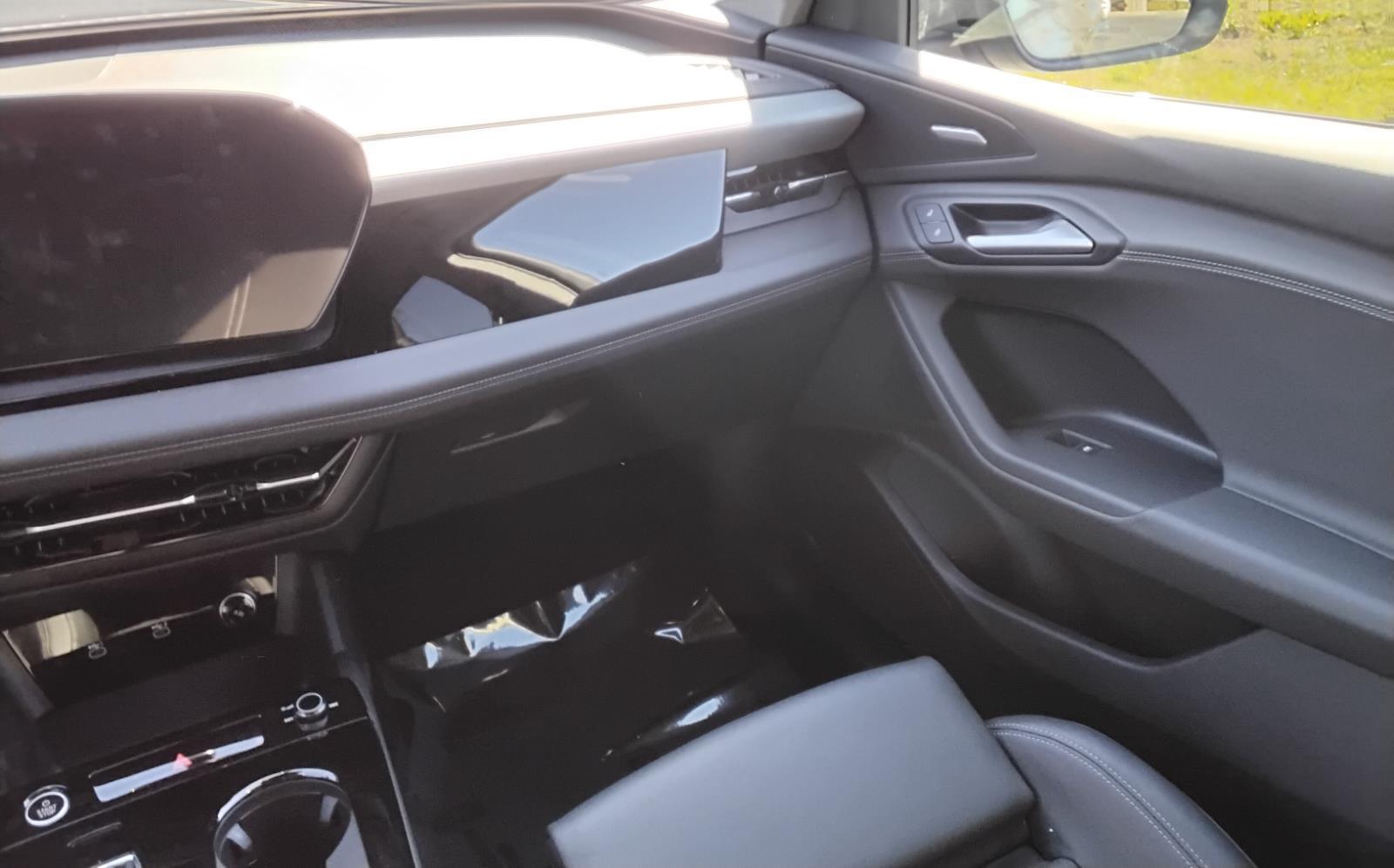 2025 Audi Q6 e-tron Premium Plus