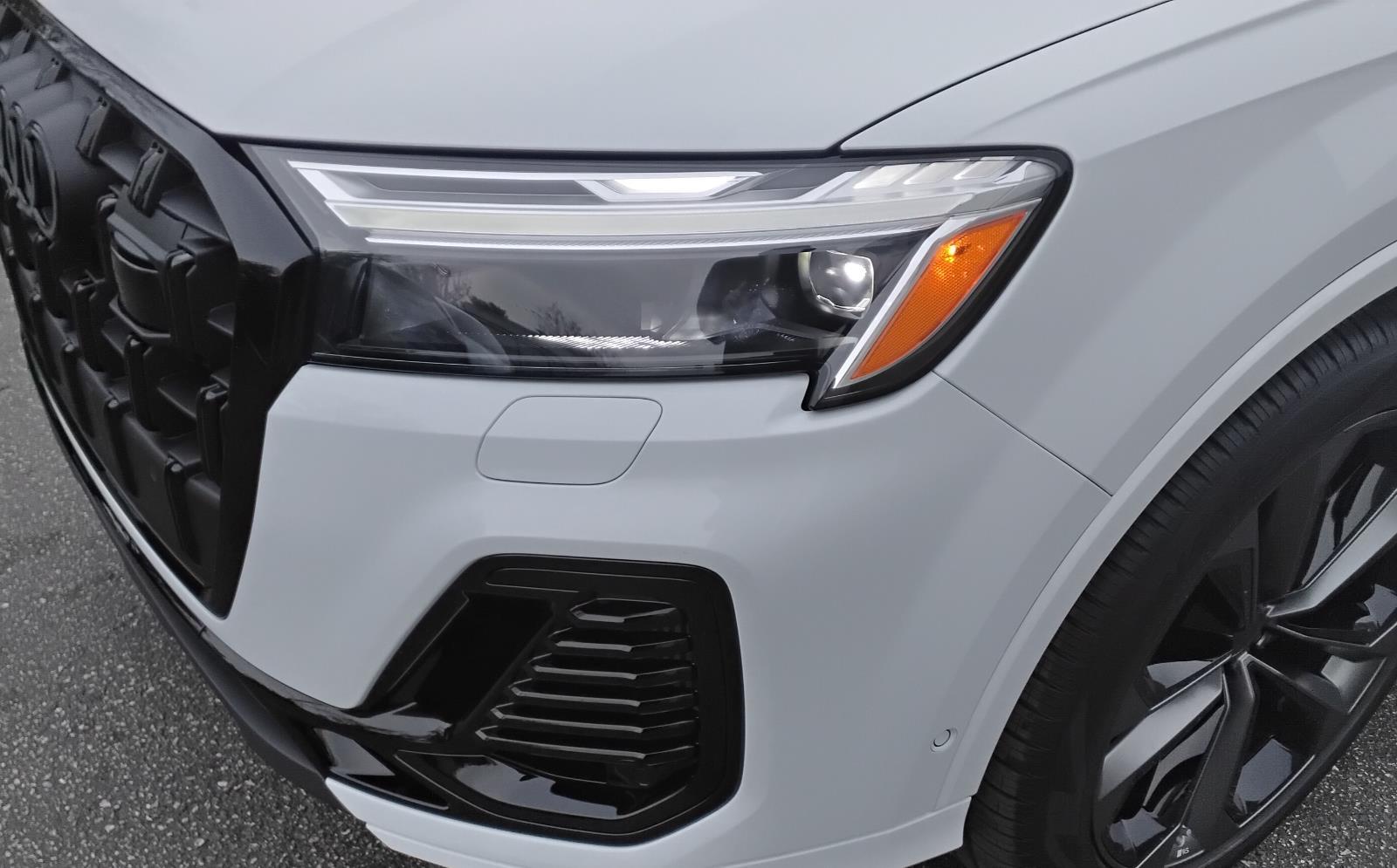 2026 Audi Q7 Premium Plus