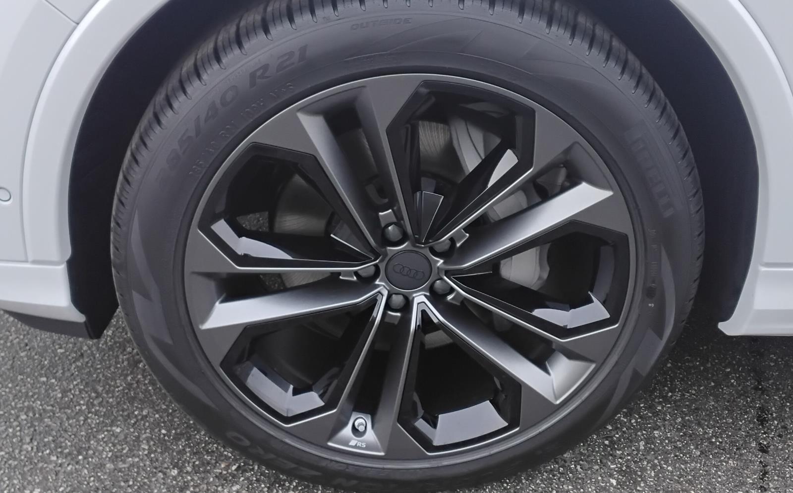 2026 Audi Q7 Premium Plus