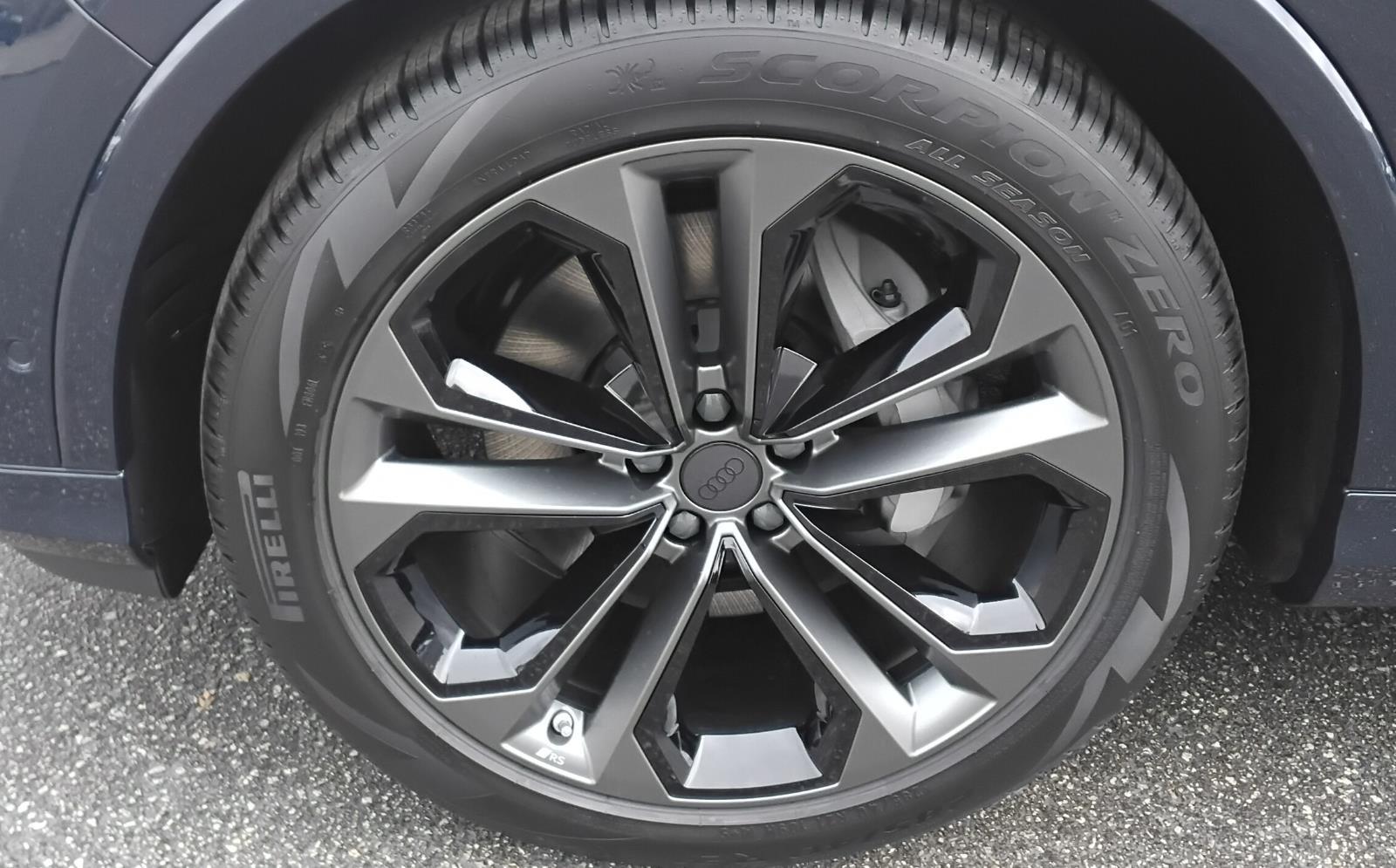 2026 Audi Q7 Premium Plus