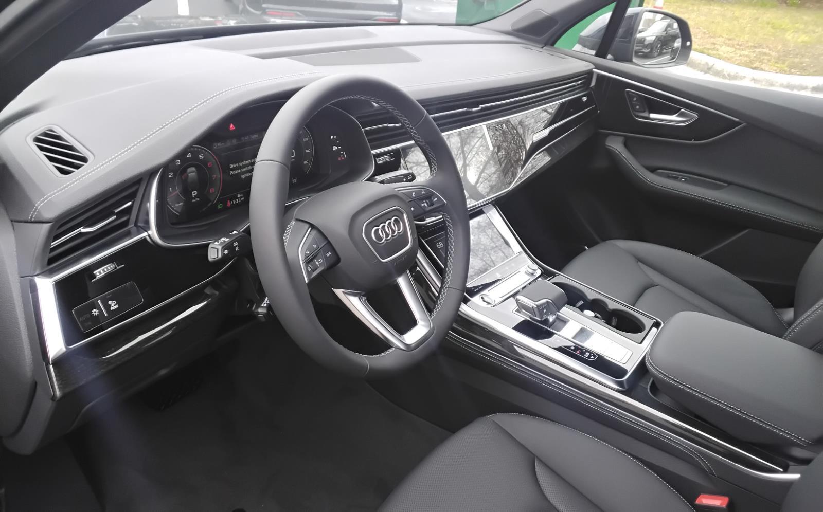 2026 Audi Q7 Premium Plus