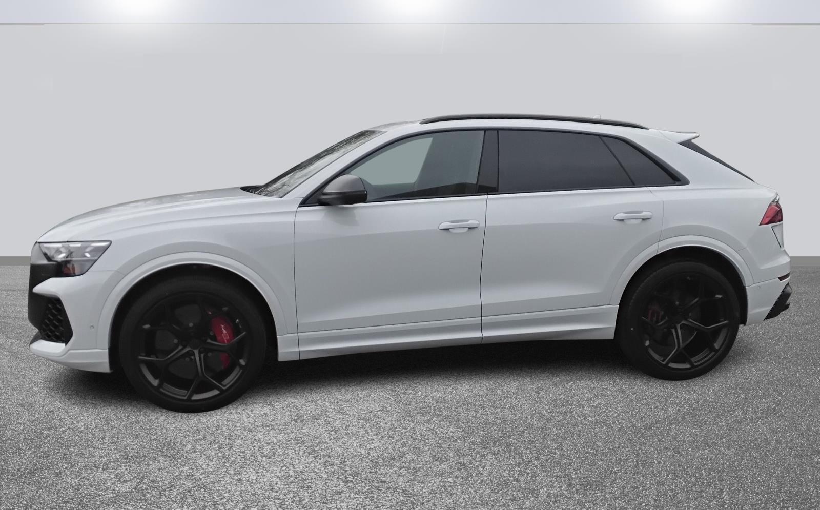 2026 Audi RS Q8 performance