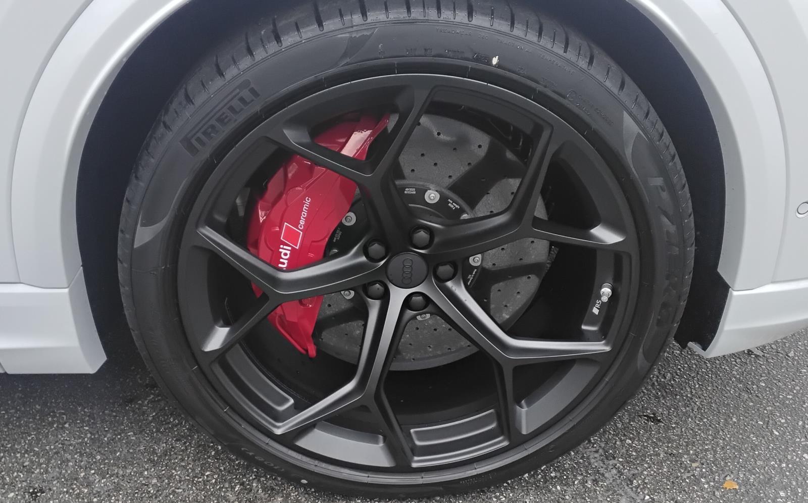 2026 Audi RS Q8 performance