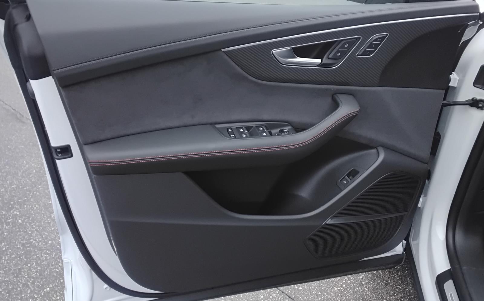 2026 Audi RS Q8 performance