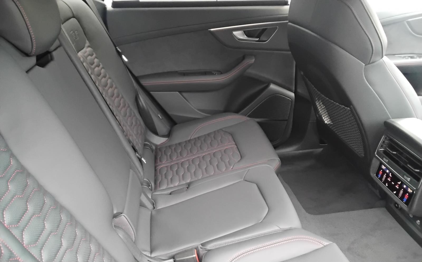 2026 Audi RS Q8 performance