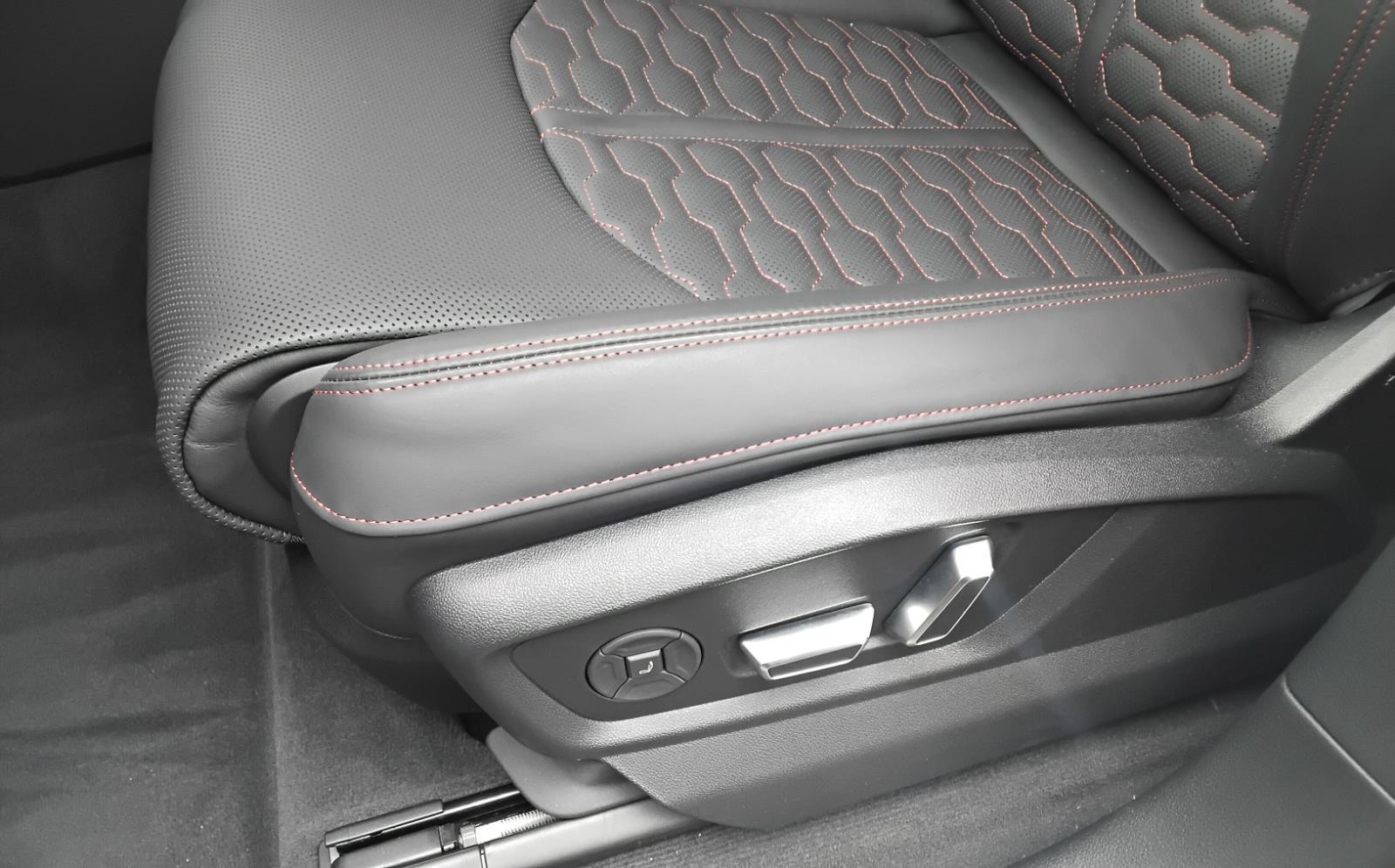 2026 Audi RS Q8 performance