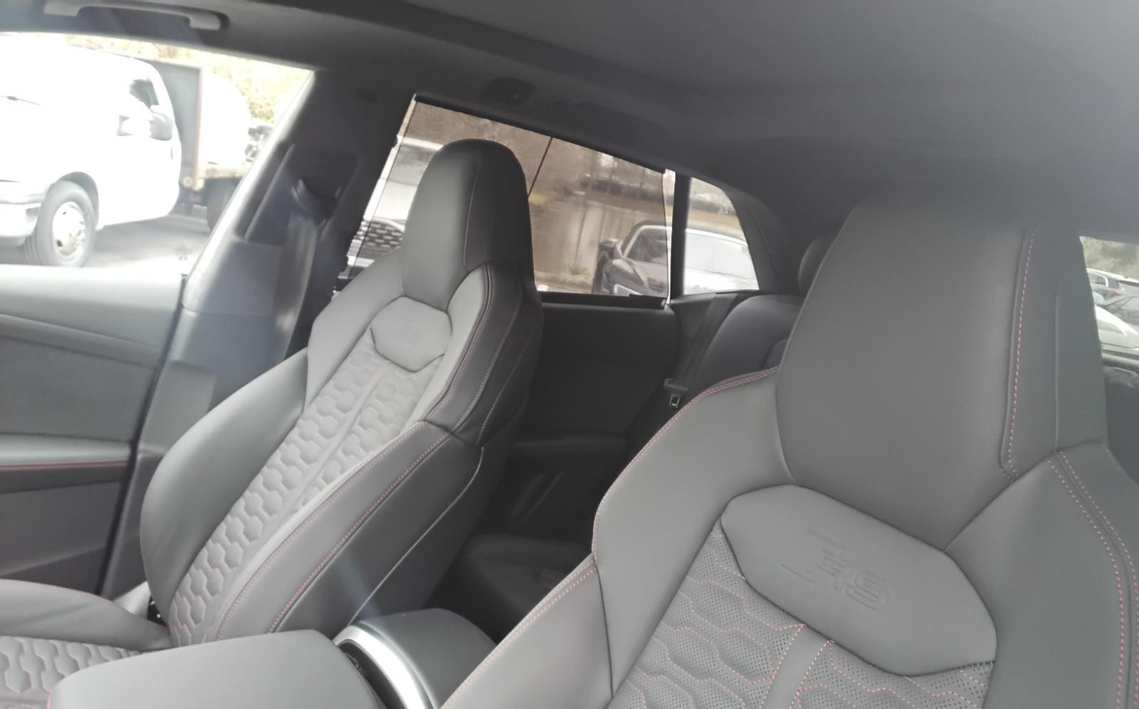 2026 Audi RS Q8 performance