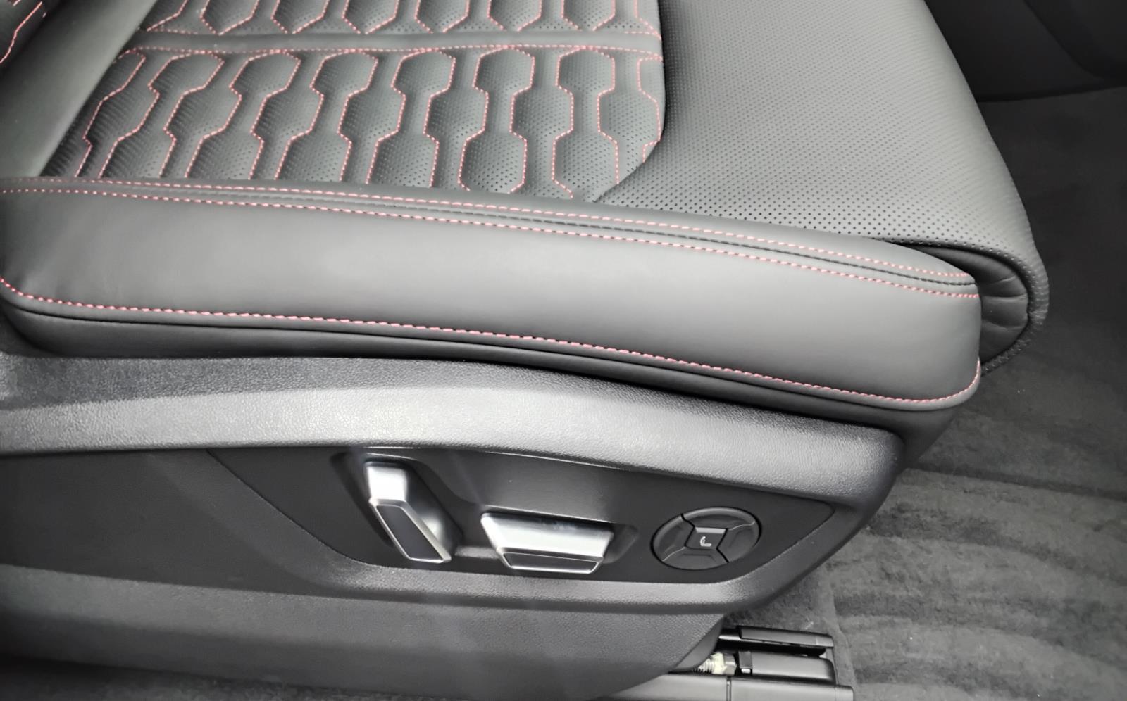 2026 Audi RS Q8 performance