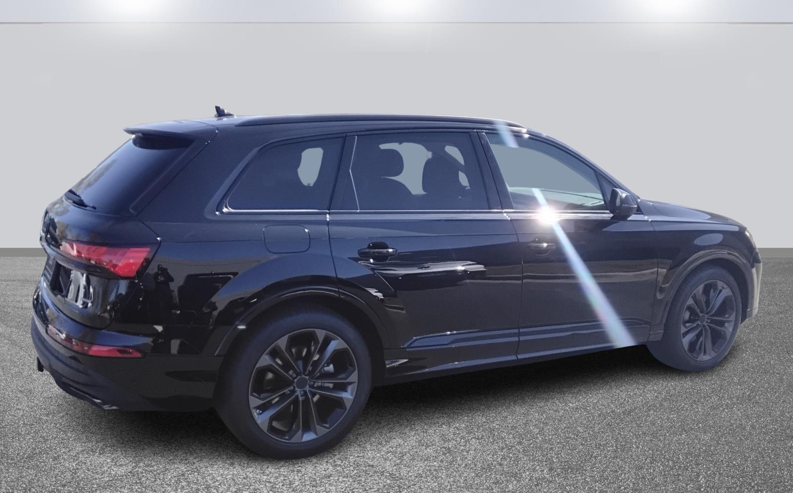 2026 Audi Q7 Premium Plus