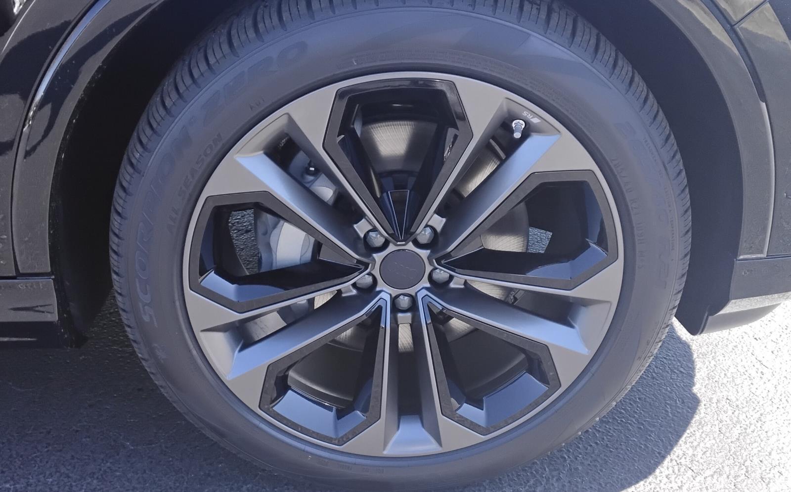 2026 Audi Q7 Premium Plus