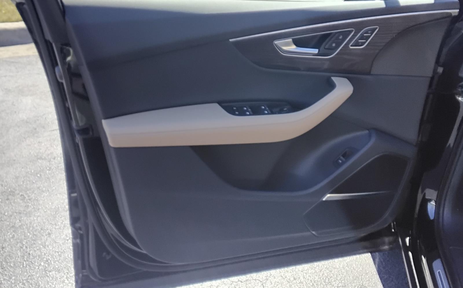 2026 Audi Q7 Premium Plus