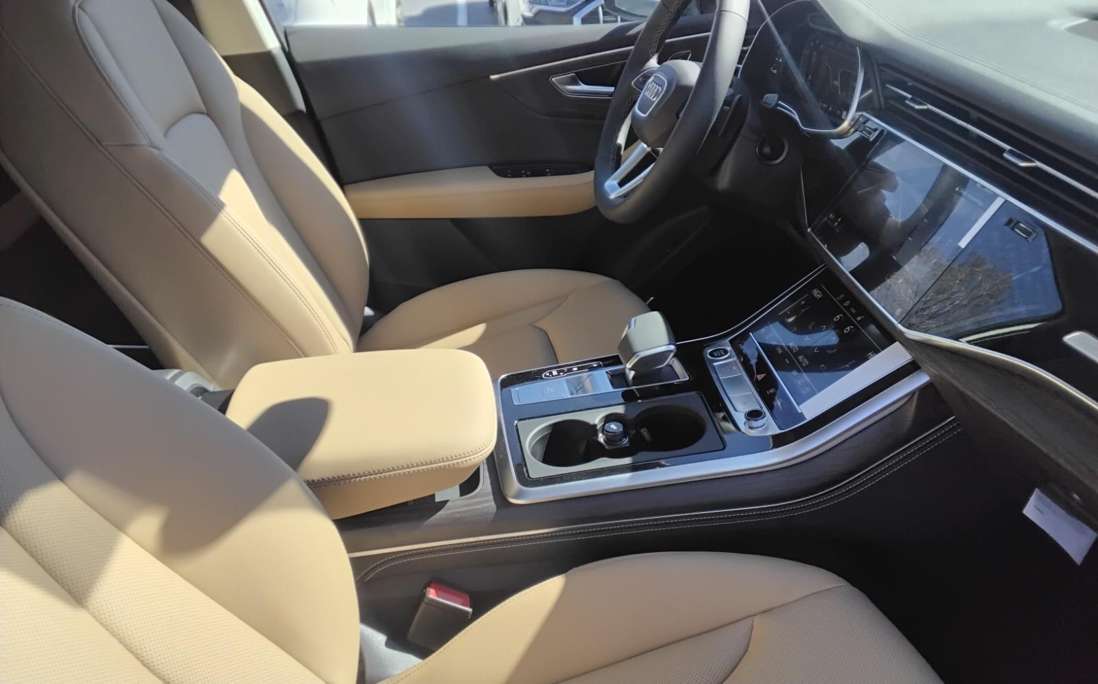 2026 Audi Q7 Premium Plus