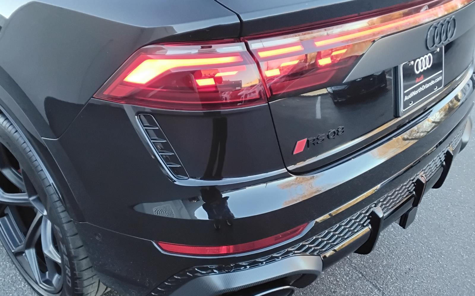 2026 Audi RS Q8 performance