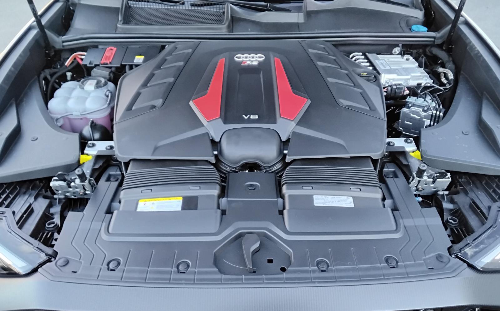 2026 Audi RS Q8 performance