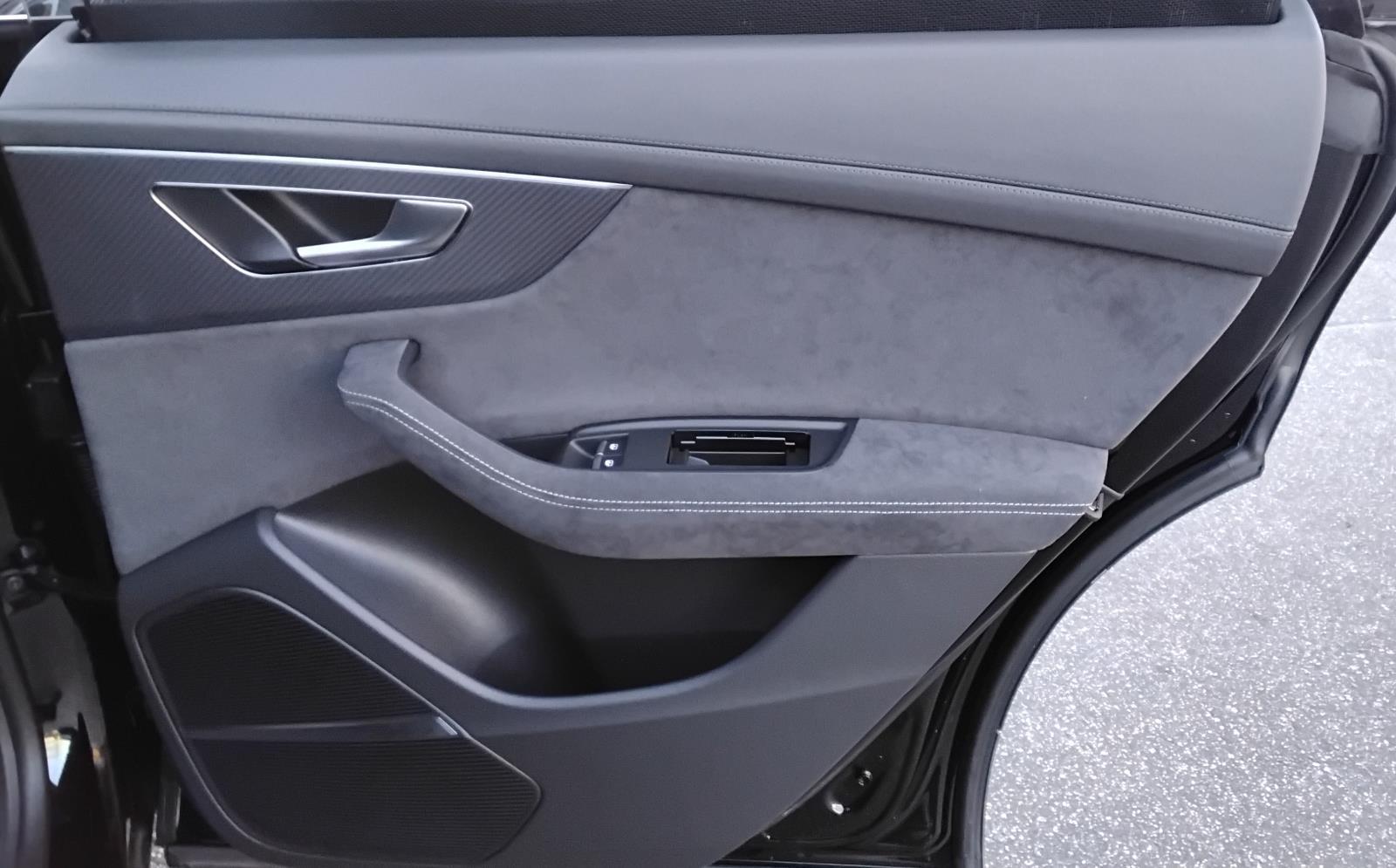 2026 Audi RS Q8 performance