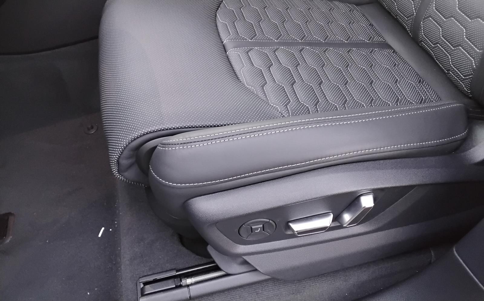 2026 Audi RS Q8 performance