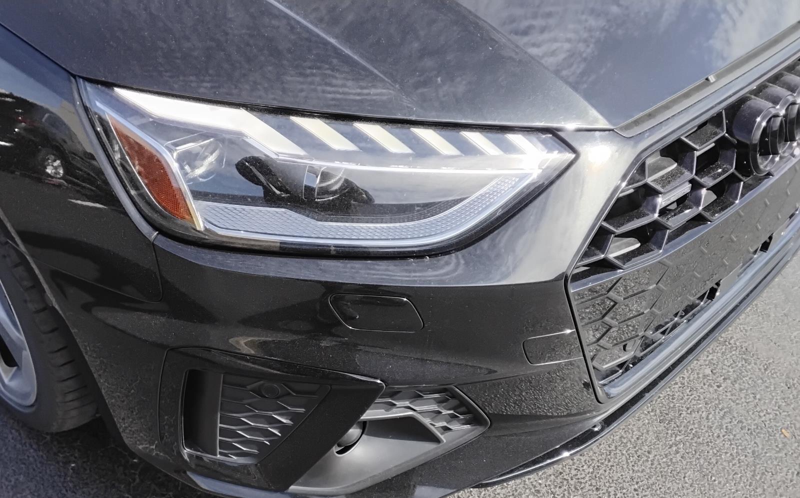 2023 Audi A4 Sedan S line Prestige