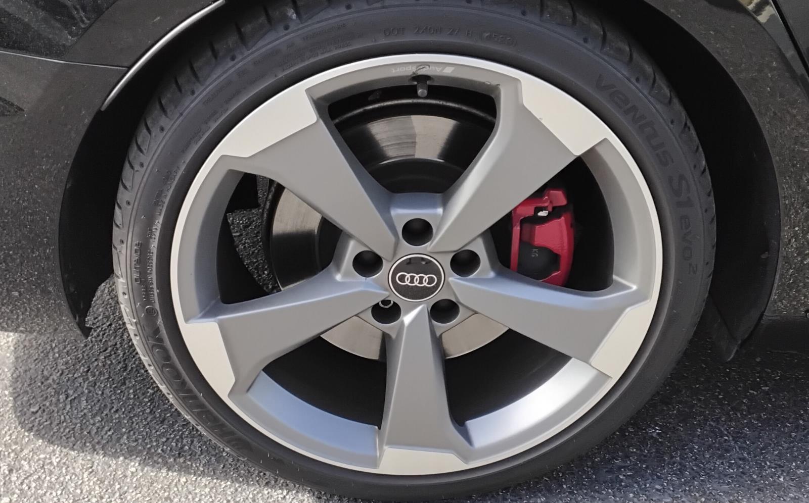 2023 Audi A4 Sedan S line Prestige