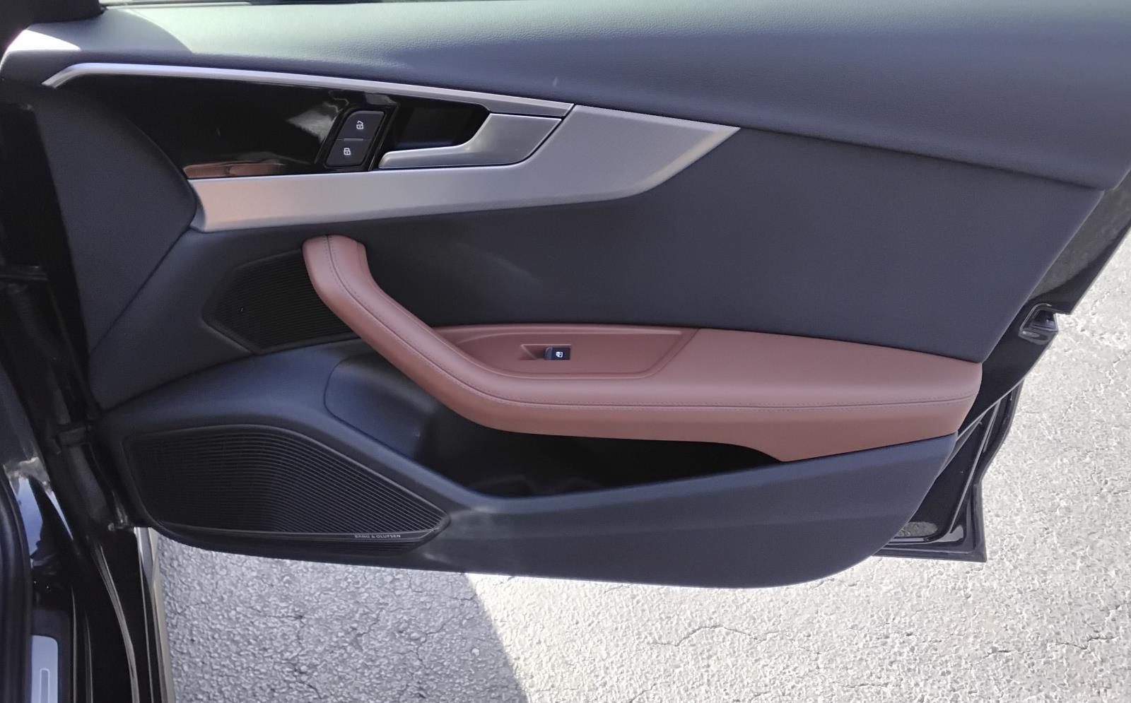 2023 Audi A4 Sedan S line Prestige