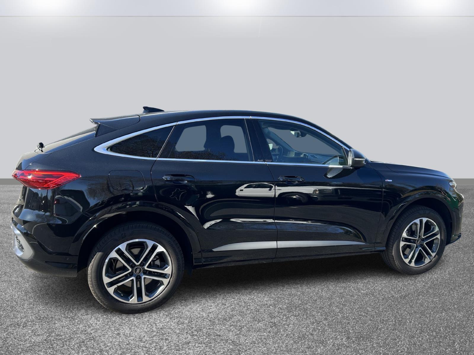 2025 Audi Q5 Sportback Premium Plus