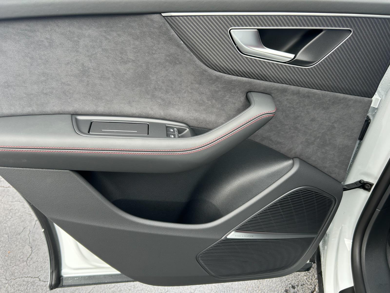 2026 Audi SQ8 Prestige
