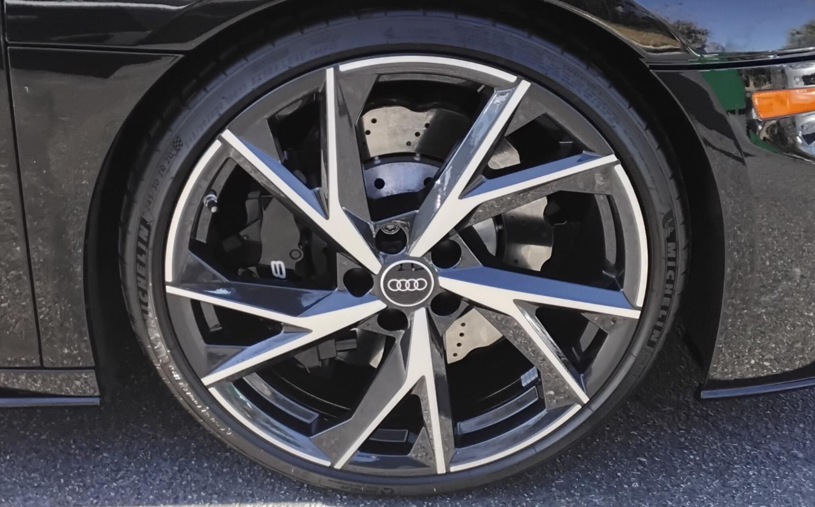 2023 Audi R8 Spyder V10 performance