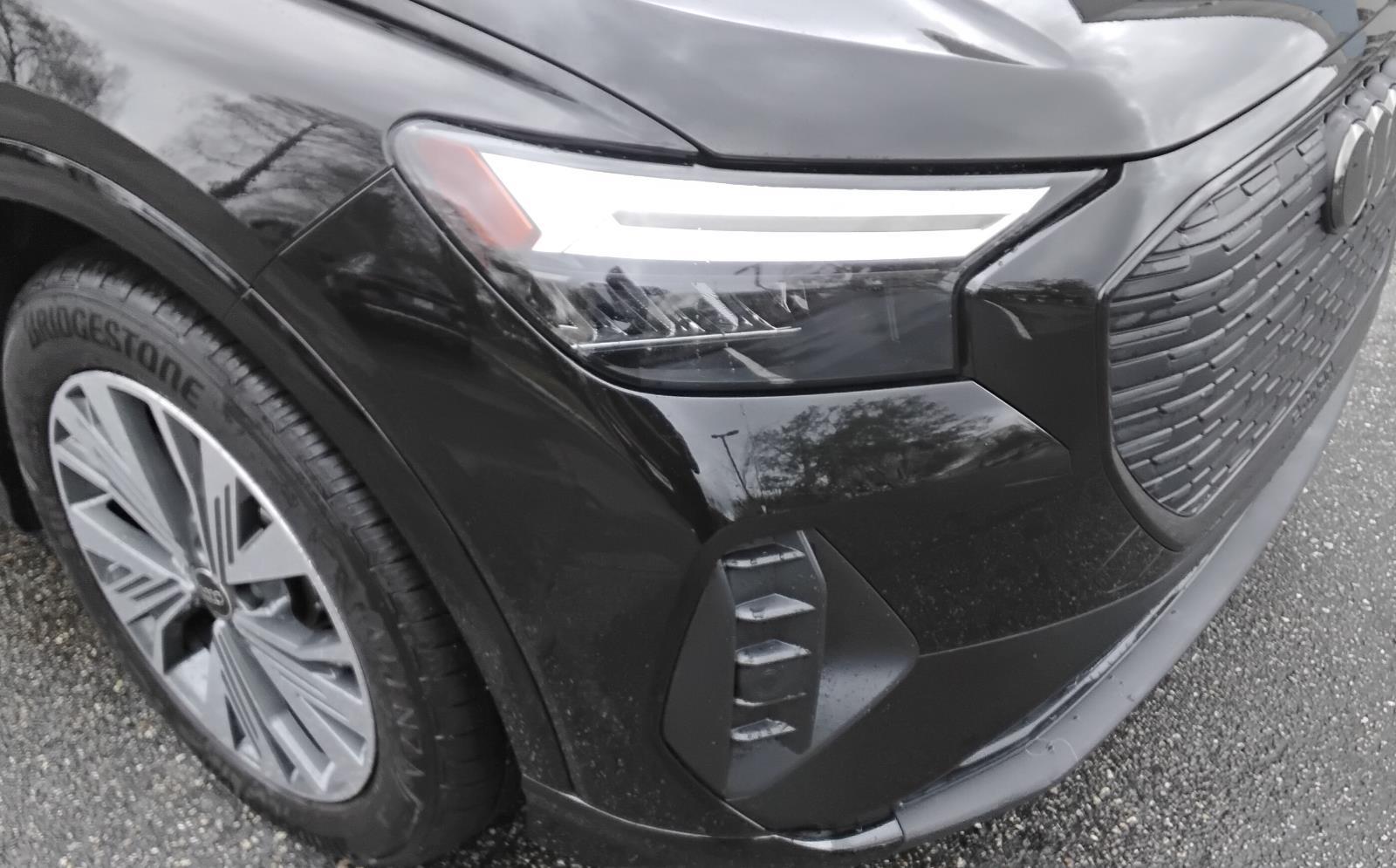 2025 Audi Q4 e-tron Premium