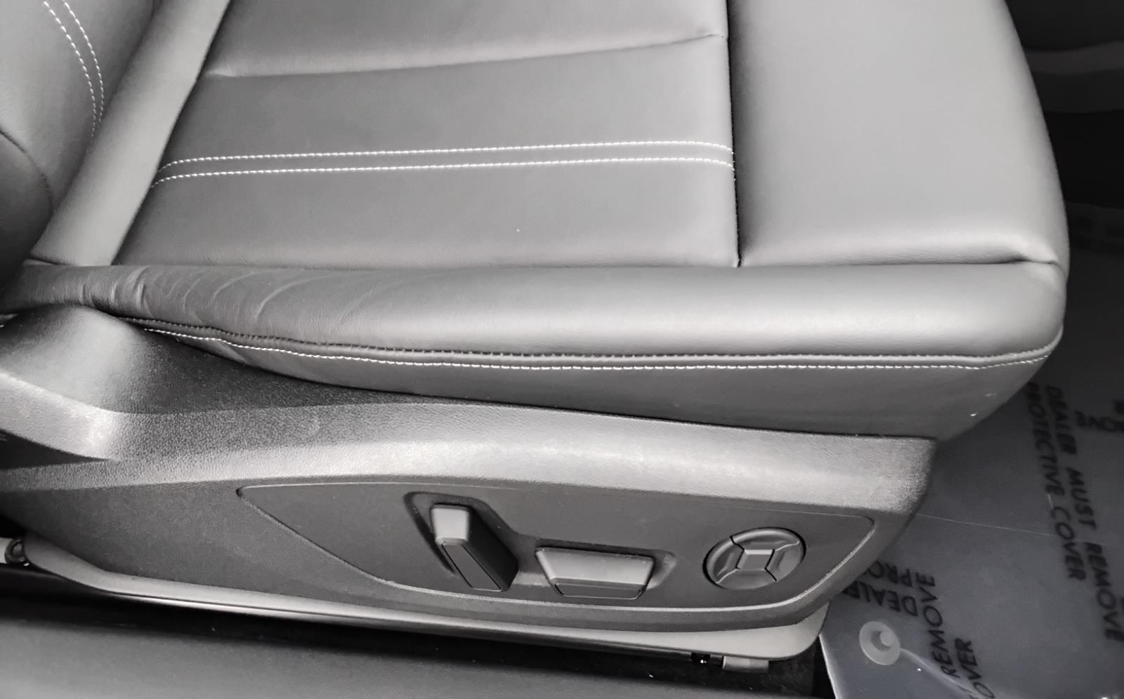 2025 Audi Q4 e-tron Premium