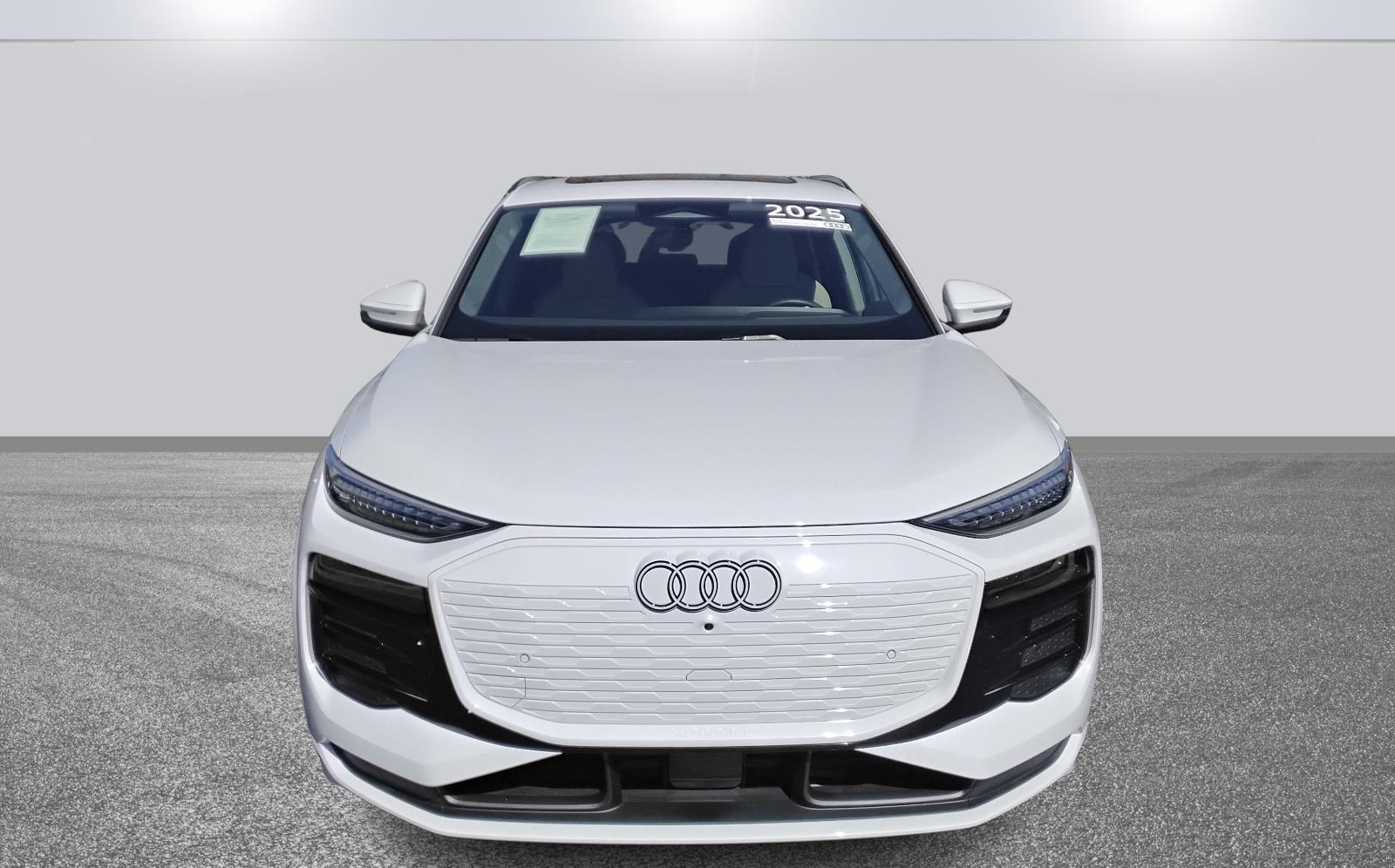 2025 Audi Q6 e-tron Premium Plus