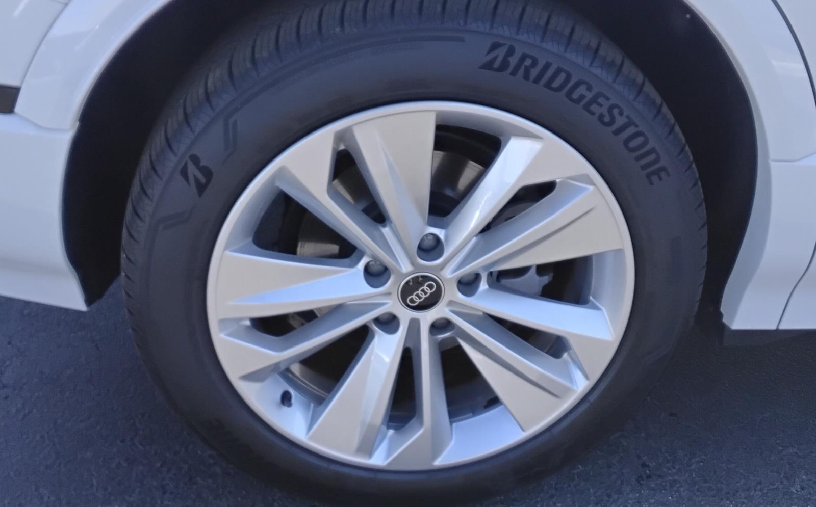 2025 Audi Q6 e-tron Premium Plus