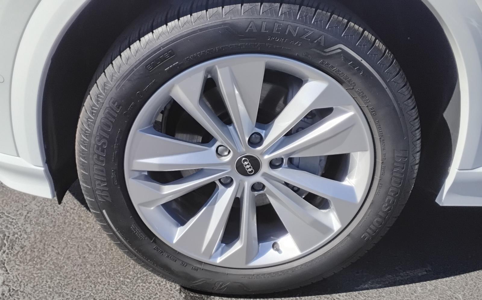 2025 Audi Q6 e-tron Premium Plus